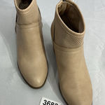 White Mountain Womans  Size 9.5 M Beige Zip Blockmheel Ankle Boots Photo 0