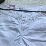 Old Navy White Denim Classic Shorts Size 0 NWT Photo 2