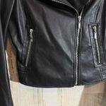 Guess Women's Small Faux Leather Moto Jacket Black Zip Front Cropped Lightweight Photo 3