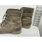 Guess Womans  Combat Boots 8.5 M Taupe Lace Up Studs/zipper Accent Lug Heel Photo 3
