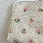 Vintage Beaded White Clutch Handbag with Dainty Flower Design Photo 5