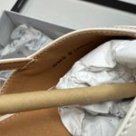 DV Dolce Vita Women’s Carson Bow Pointed Photo 10