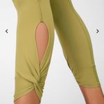 Fabletics oasis high waisted twist 7/8 green NWT SIZE L/10 Photo 1