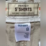 Old Navy Perfect 5”Shorts Favorite Khaki Stone with Pockets SZ 8 Photo 2