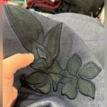 EXPRESS  Stretch Denim Mini Skirt w Leather Floral Applique Dark Blue/Black-3/4 Photo 3