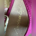 American Eagle  size 8.5 pink sandals Photo 1