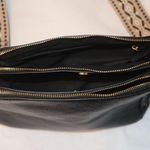 Sugu andrea triple compartment shoulder bag with detachable strap Black Photo 4