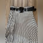 New! Nikki Lund Brit Print Pleated‎ Maxi Skirt
In Black Sz Medium $150 Photo 5