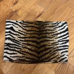 Hazel Boutique Boutique tiger print tube top crop top. Photo 0
