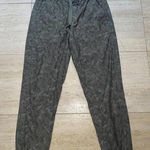 Athleta  Women's Farallon Green Stratum‎ Camo Joggers Sz 8 Photo 0