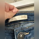 Buckle Daytrip Refined Virgo Straight Jean

Length 28 
Laying flat 15 1/2 Photo 2