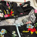 Room Service 2 Photo 5