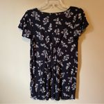 Old Navy  Maternity Top Black & White Photo 1