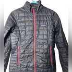 Patagonia  Nano Puff Jacket
Women's XS Black/Navy Magenta
Zip STY84217 PrimaLoft Photo 3