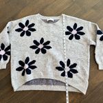 American Threads  flower Sweater size large  Photo 3