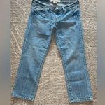 Gap  Original Low Rise Cropped Jeans Womens Size 6 R Medium Wash Denim Minimalist Photo 0