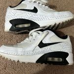 Nike Air Max Shoe Photo 0