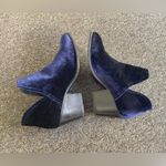 Steve Madden Cute dressy ankle booties-LIKE NEW 💙💙💙 Photo 2