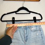 American Eagle Highest Rise Baggy Denim Shorts Light Wash Distressed Size 6 Blue Photo 6