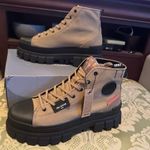 Palladium Revolt Hi Tx in Olive, US Womens 11 / Euro 43, New in Box MSRP $120 Photo 7
