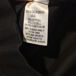 Trina Turk women's size 00 relaxed leg buckle accessory walking shorts 26" waist Photo 3