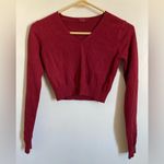 Brandy Melville 🌞John Galt Maroon Red V Neck Cropped Long Sleeve Sweater #P Photo 2