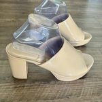 Chinese Laundry Women’s Size 9.5 Shiny Tan Open-Toe Pumps Block Heel Photo 2