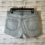 ZARA Women’s  jean shorts light wash distressed size 6 Photo 1