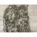 prAna WOMEN'S 3/4 LEGGING PILLAR PRINTED CAPRI (SLATE CANOPY) Size Medium. Photo 11