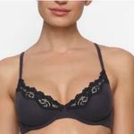 SKIMS  Fits Everybody Lace Bra 32D Photo 0