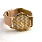 Charming Charlie  Zig Zag Beige/White Gold Tone New Battery Like New Watch Photo 2