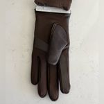 Isotoner NWT Women’s Leather Gloves Photo 3