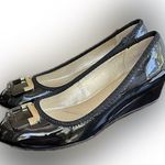 Bandolino Women's Tad Wedge Pumps, Black Gold Buckle, B-Flexible Size 6.5 Photo 0