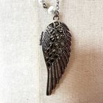 Faux pearl half angel wing locket pendant necklace Photo 1