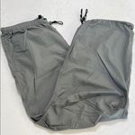 H&M Divided Women’s Gray Oversized parachute cargo Pants. Size Small Photo 0