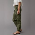 American Eagle AE Snappy Stretch Baggy Cargo Utility Jogger in Olive Green Size 0 Short Photo 2