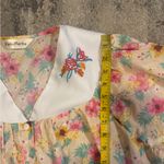 YafeMarte Floral Button Photo 4