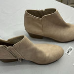 st. john's bay Womans St John’s Bay Loyola Booties 9 M Beige Memory Foam Side Zip Block Heel Photo 0