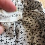 Lou & grey for LOFT Printed Tassel Tie Blouse Women’s XS Photo 2