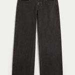 Hollister  Low-Rise Baggy Jeans Photo 0