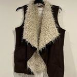 Aeropostale large fuzzy vest Photo 0