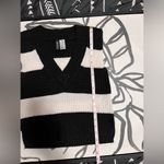 H&M  DIVIDED Sweater Vest Knitted Sleeveless V Neck Top Womens Sz XXS NWOT Photo 6