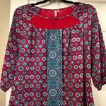 Red Camel  Medium colorful lace detail at top blouse.  3/4 length sleeves. Photo 0