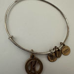 ALEX AND ANI  - letter K Photo 0