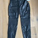 Spanx Large Faux Leather Leggings, Quilted leggings Photo 4