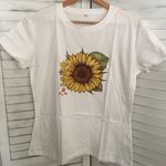 Sunflower T Photo 0