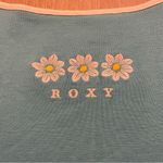 Roxy NWT Crop Top Turquoise Blue with White Hem & Embroidered Daisies Photo 3