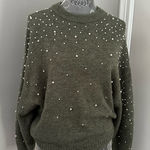 H&M Women’s XS Olive Green Pearl Appliqué Pullover Sweater. Oversized. Stretch. Photo 0