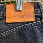 MOUSSY VINTAGE DESIGNER JEANS SZ 27 CAPAC WIDE STRAIGHT CROPPED DARK WASH RAWHEM Photo 4