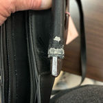 Michael Kors .
Crossbody Bag Preowned with wear! Photo 6